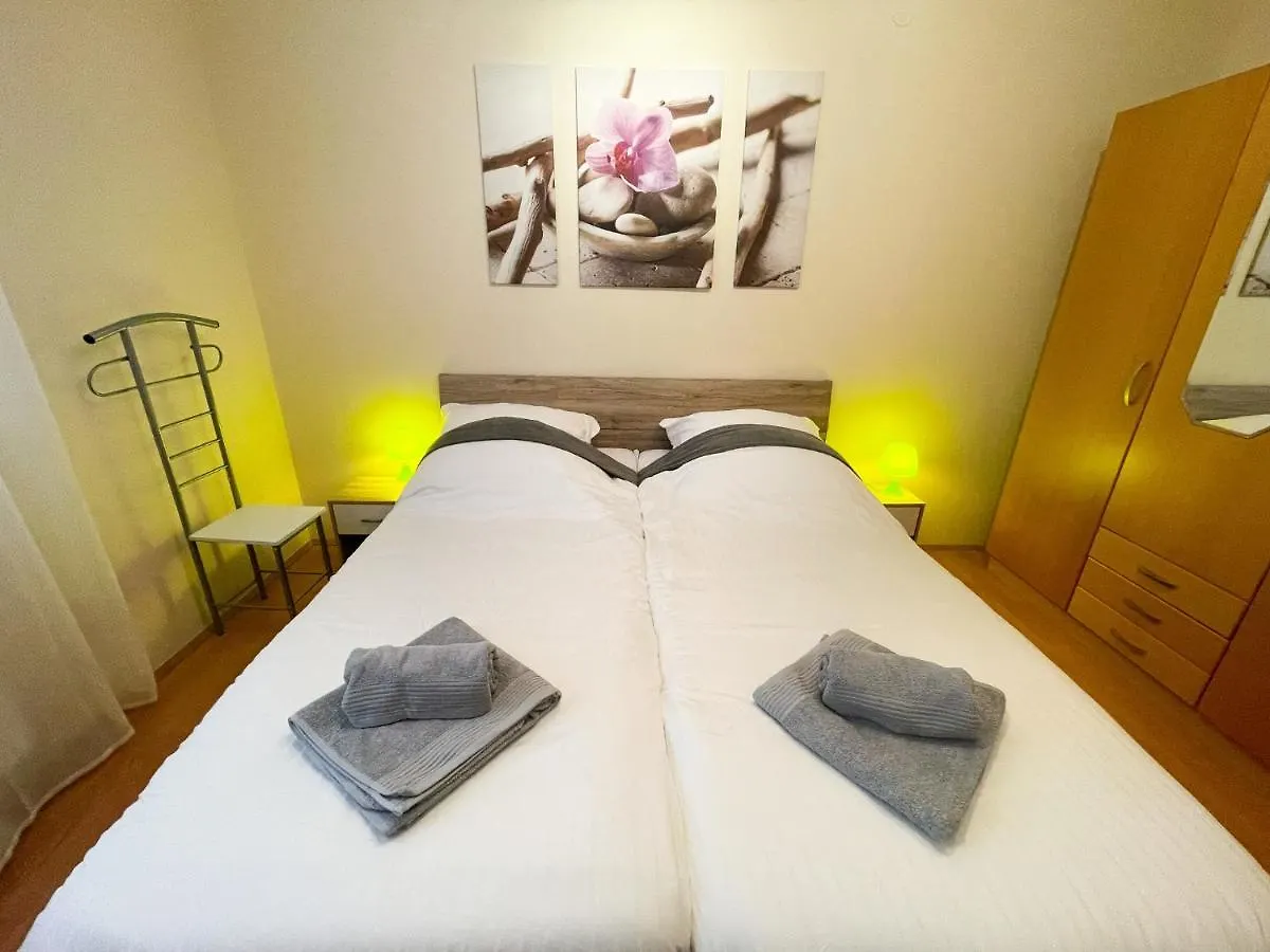 Apartments In Novi Vinodolski 42645 Croatia