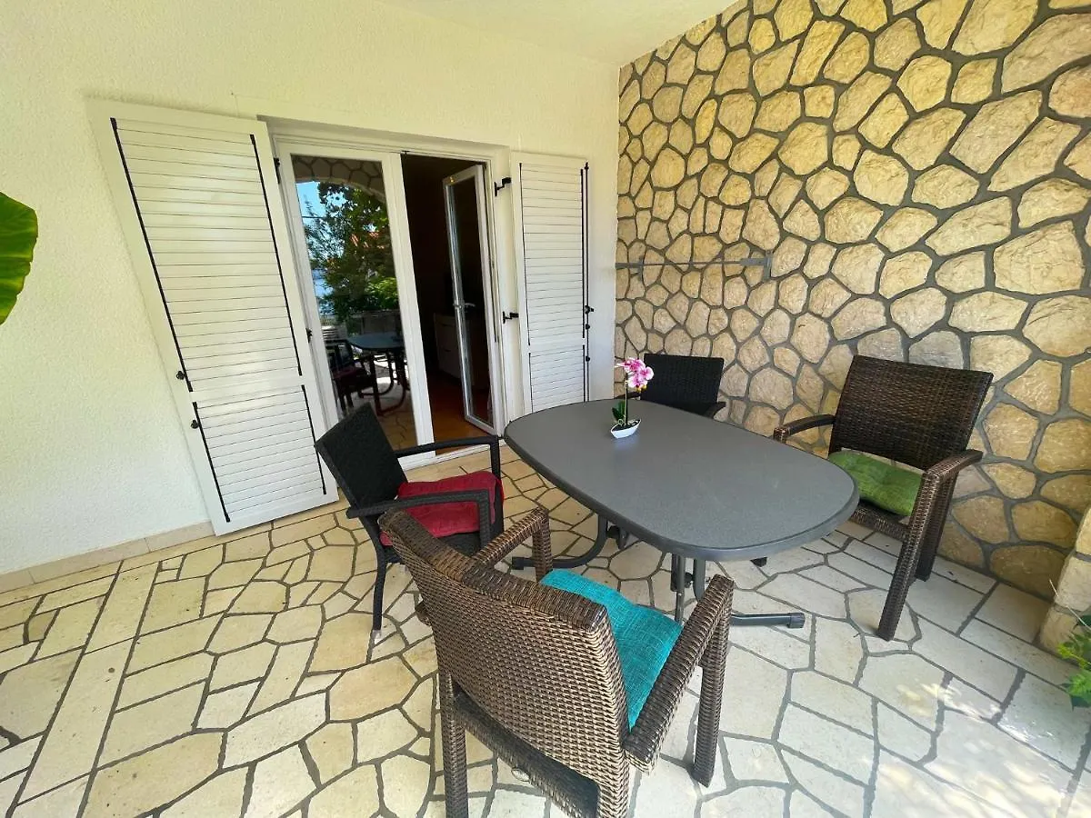 Apartments In Novi Vinodolski 42645